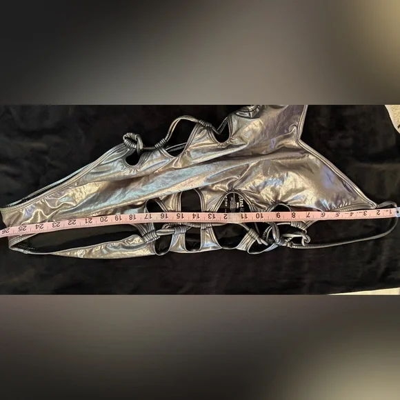 Cabana Del Sol Silver Metallic Bodysuit One Piece Size M SEE MEASUREMENTS - Picture 4 of 5